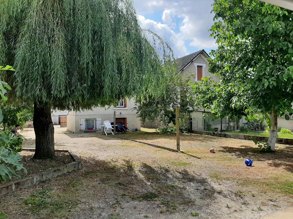 La Petite Escale Villa Vierzon Exterior photo